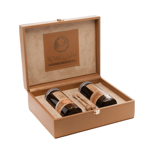 الهدية المخصصة - صندوق جلدي فاخر  (عسل السدر الإماراتي & عسل السمر الإماراتي)