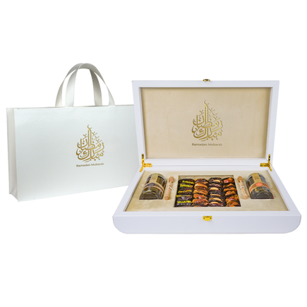 White Leather Box  (250g Sidr and 250g Samar) With Dates With Nuts with bag | Ramadan