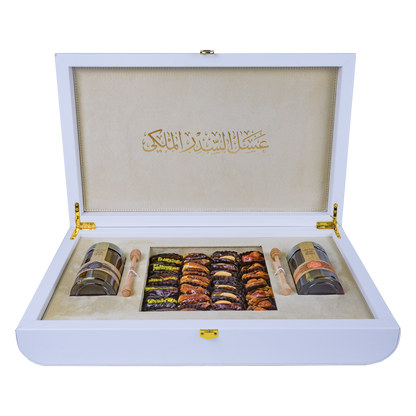 Customize Royal White Leather Box  (250g Sidr and 250g Samar) With Dates With Nuts With Leather Bag