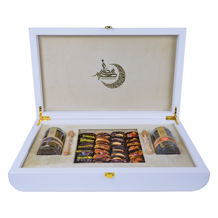 White Leather Box  (250g Sidr and 250g Samar) With Dates With Nuts
