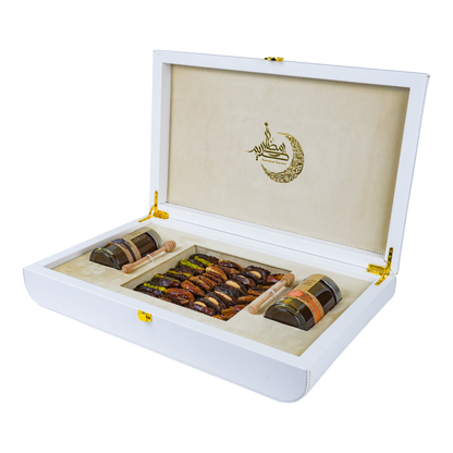 White Leather Box  (250g Sidr and 250g Samar) With Dates With Nuts